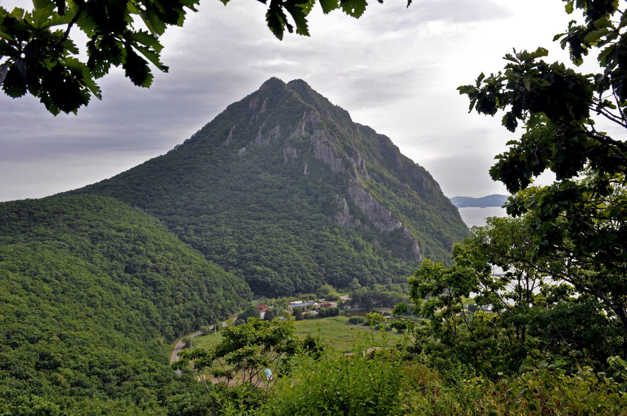 Гора Племянник, image of landscape/habitat.