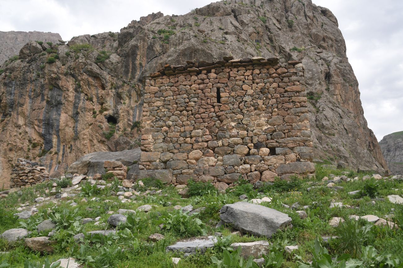 Несторианская церковь, image of landscape/habitat.