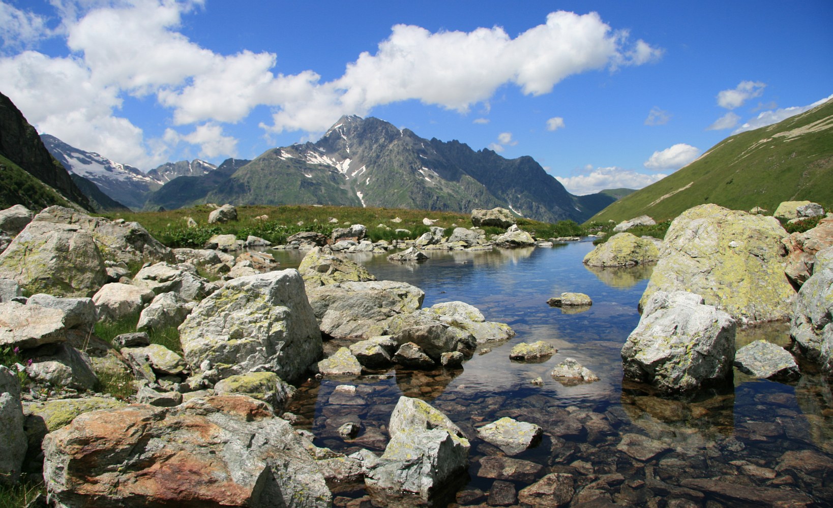 Хребет Ужум, image of landscape/habitat.