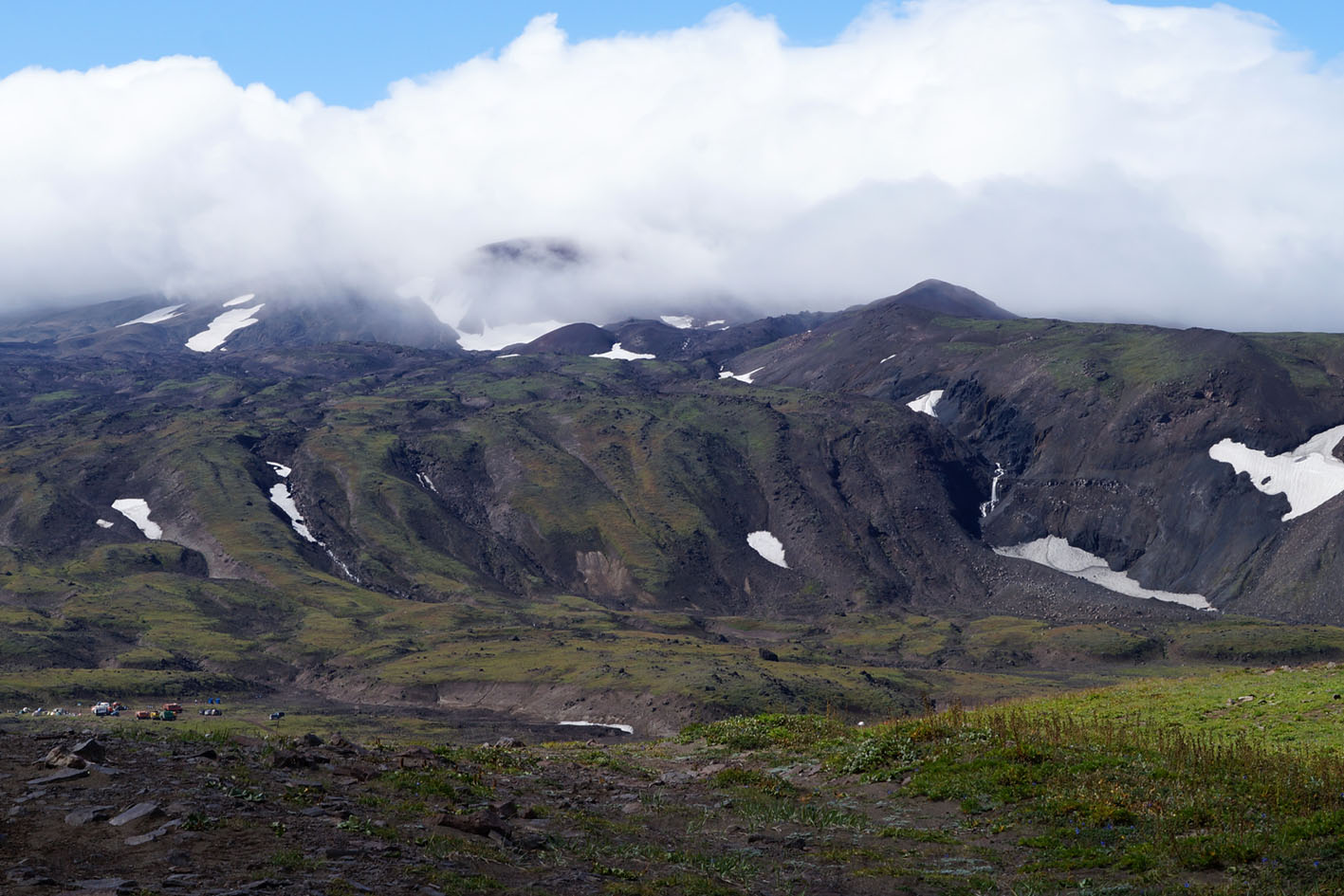 Лавовые пещеры вулкана Горелый, image of landscape/habitat.