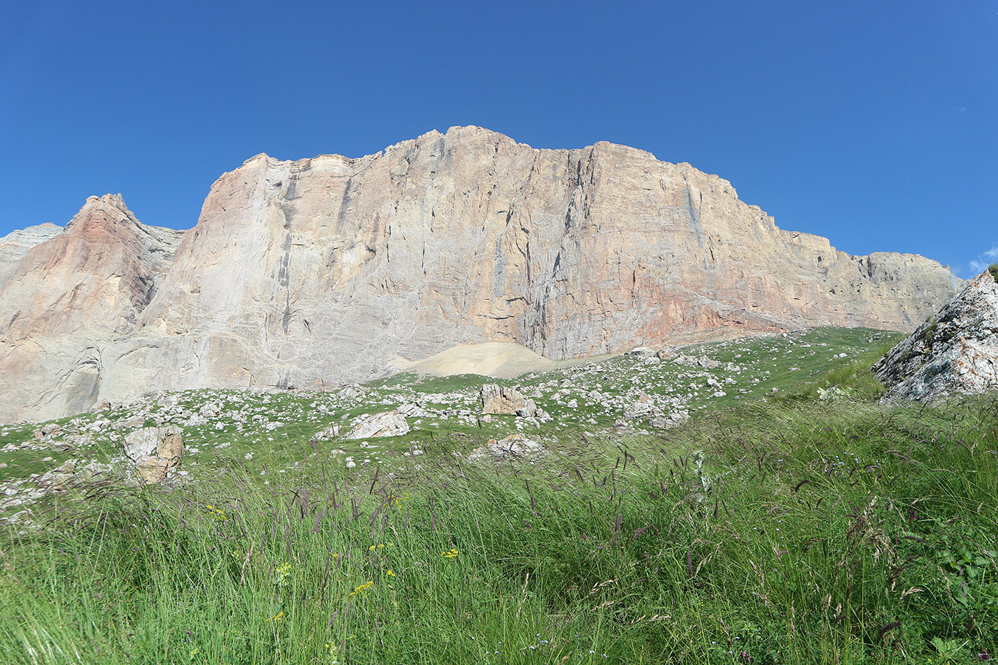 Гора Ерыдаг, image of landscape/habitat.