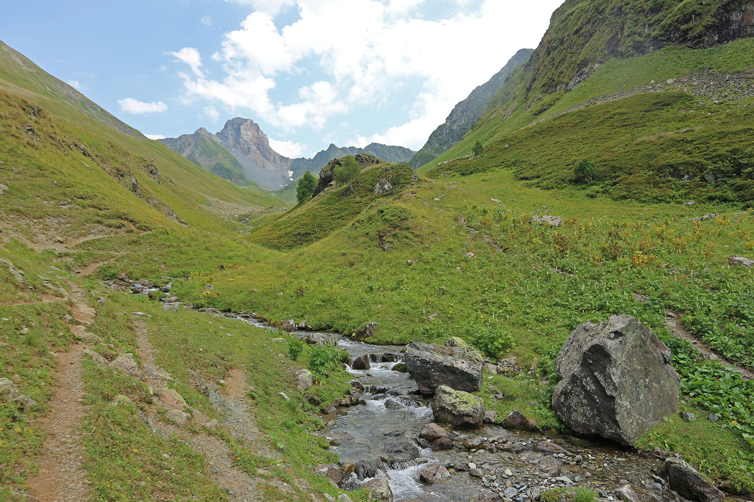 Долина реки Загедан, image of landscape/habitat.