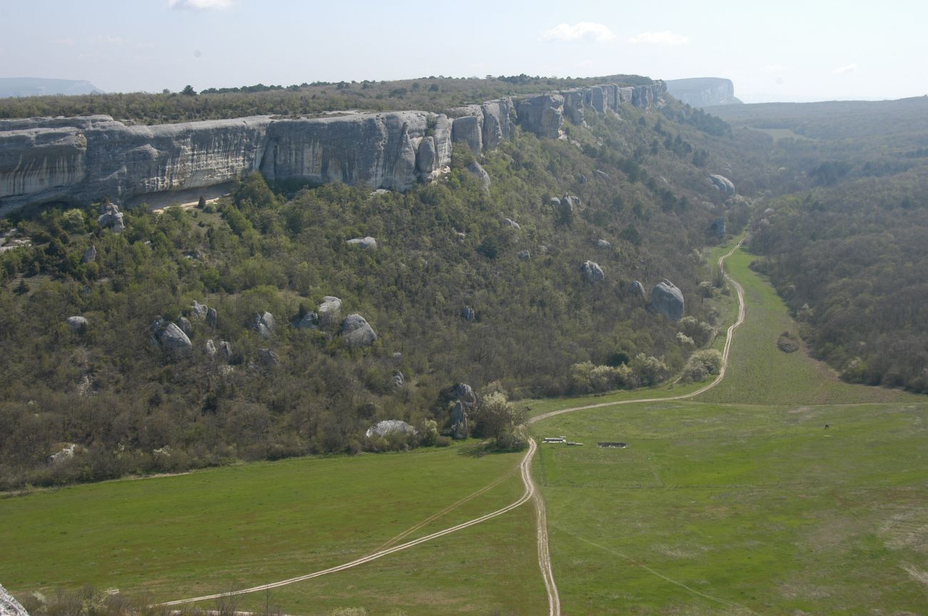 Пещерный город Эски-Кермен, изображение ландшафта.