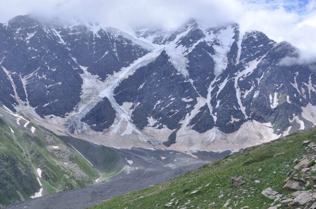 Гора Донгуз-Орун Западный, image of landscape/habitat.