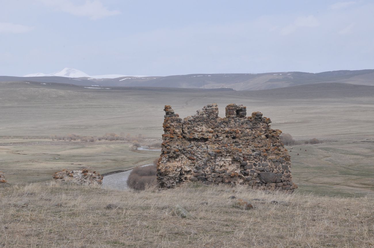 Окрестности крепости Кирнав, image of landscape/habitat.