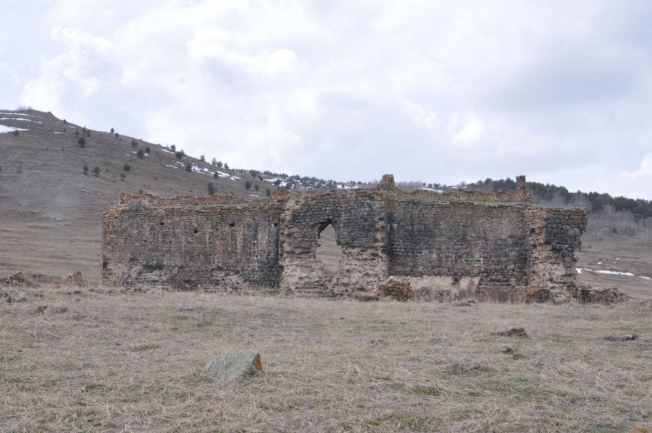 Окрестности крепости Кирнав, image of landscape/habitat.